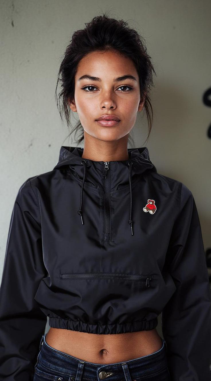 WOMEN'S LIGHTWEIGHT CROP WINDBREAKER